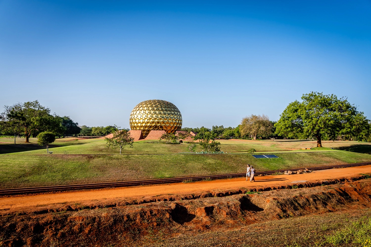 5 Daya Tarik Menginap di Auroville, India