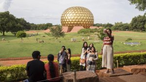 Pengembangan Di Auroville, Semakin Besar Menerima Tamu Baru